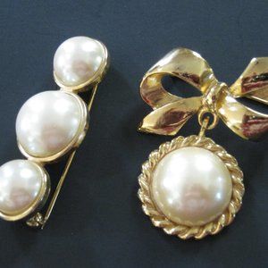 Vintage Pearl Pins Brooches - Preppy